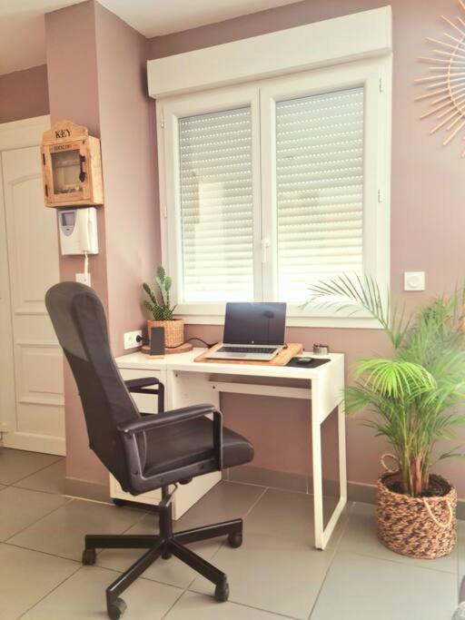 Appartcosy Emplacement Ideal Avec Terrasse & Parking Prive Nîmes Buitenkant foto